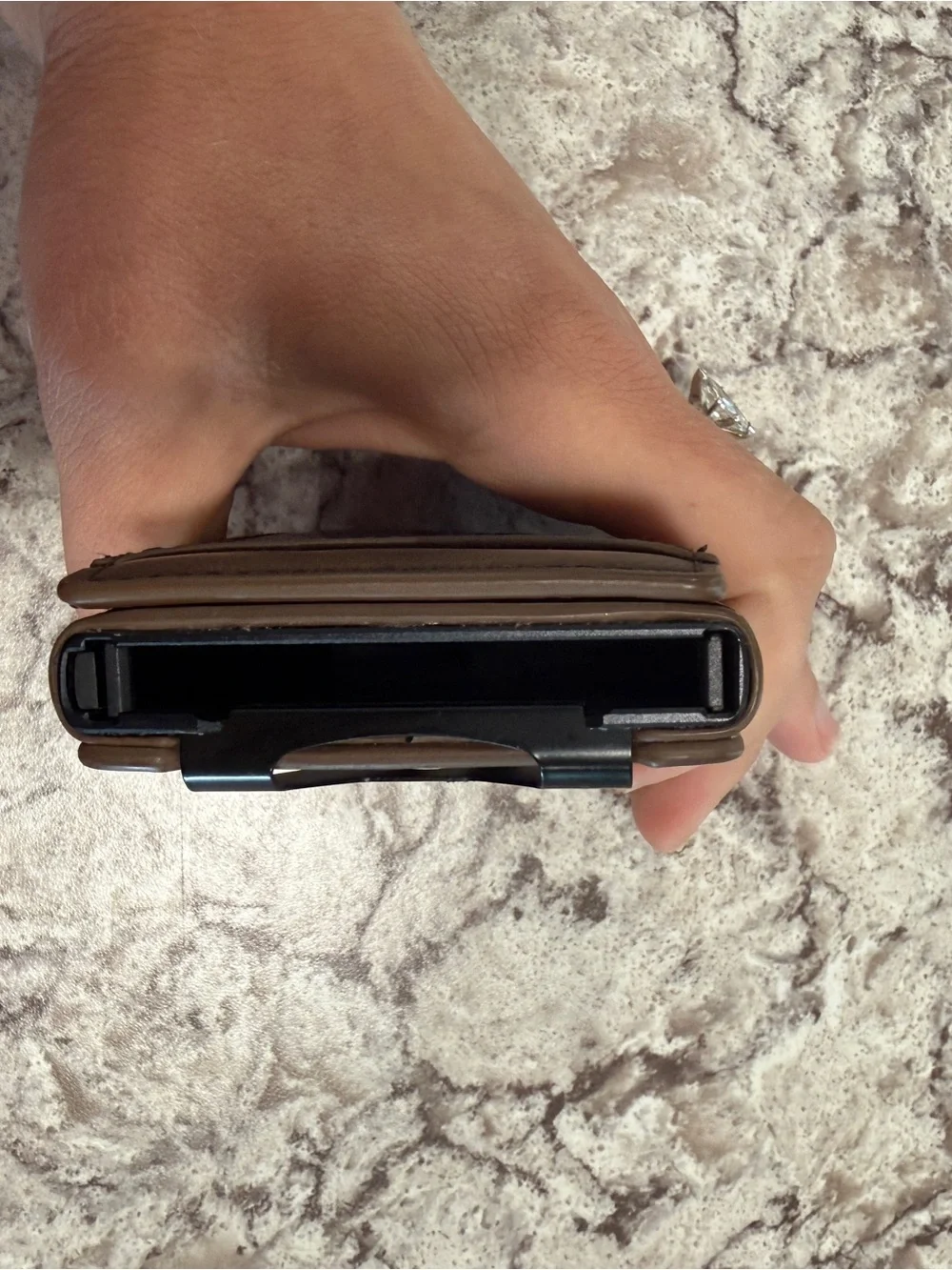 Minimalist Brown Leather Money Clip Wallet - Picture 5 of 6